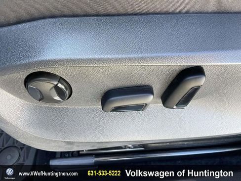 Certified 2025 Volkswagen Taos SE w/ Taos Adventure Package (SXB) image 12