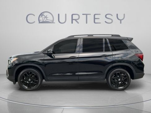 Used 2024 Honda Passport Black Edition image 3