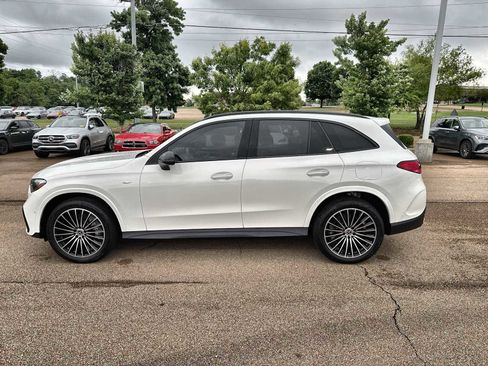 Used 2025 Mercedes-Benz GLC 350e 4MATIC image 5