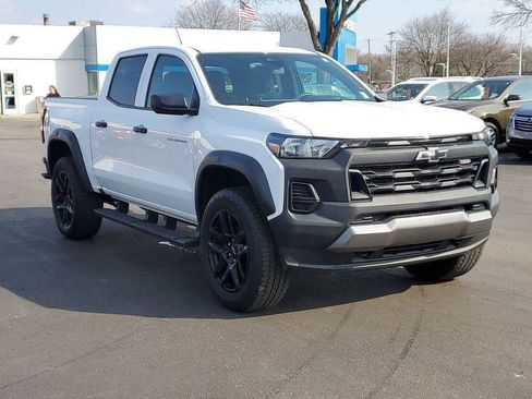 Used 2023 Chevrolet Colorado Trail Boss w/ Advanced Trailering Package image 2