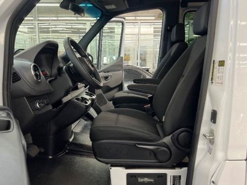 Used 2026 Mercedes-Benz Sprinter 2500 image 29