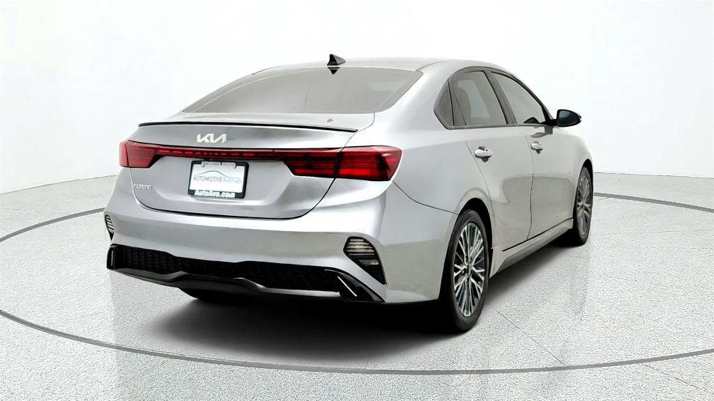 Used 2024 Kia Forte GT-Line w/ GT-Line Premium Package FWD image 5