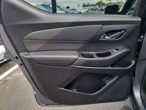 Used 2019 Chevrolet Traverse LT FWD image 10