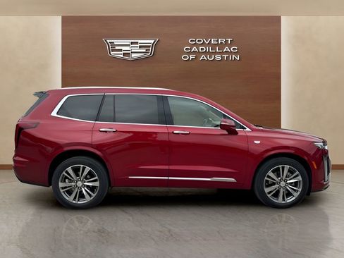Used 2022 Cadillac XT6 Premium Luxury w/ Platinum Package AWD/4WD image 6
