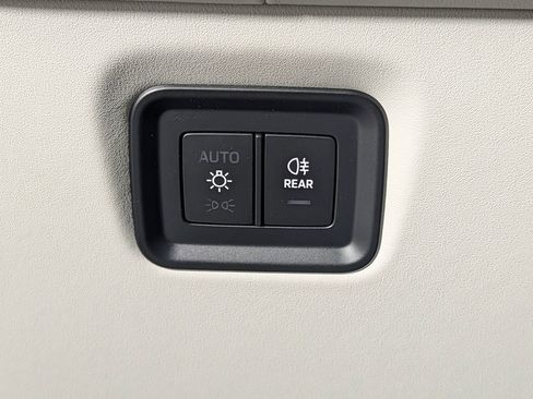 New 2026 Porsche Cayenne Coupe image 34