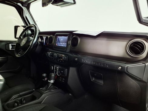 Used 2020 Jeep Wrangler Unlimited Sport S AWD/4WD image 9