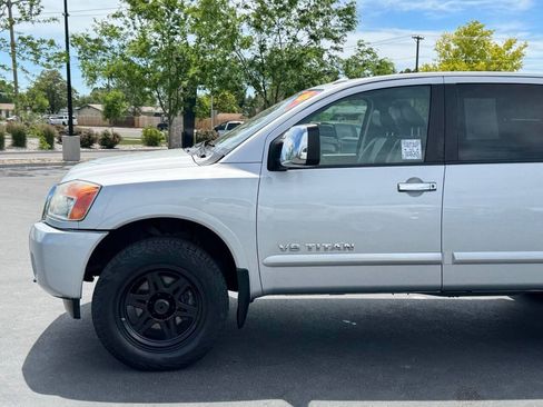 Used 2013 Nissan Titan SL AWD/4WD image 11