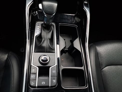 Used 2022 Kia Sorento SX image 15