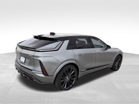 New 2026 Cadillac Lyriq V image 4