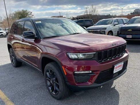 New 2025 Jeep Grand Cherokee Limited image 2