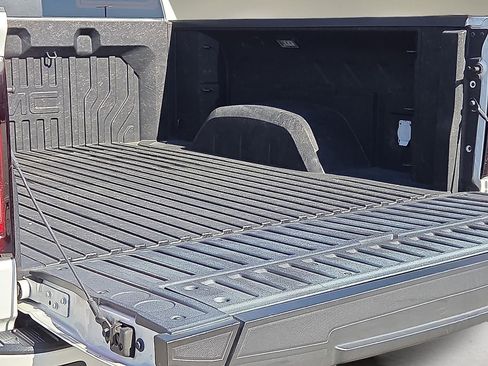 Used 2022 GMC Sierra 1500 Denali w/ Denali Reserve Package image 9