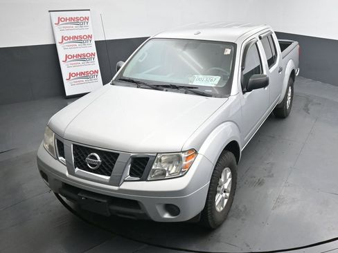 Used 2017 Nissan Frontier SV image 12