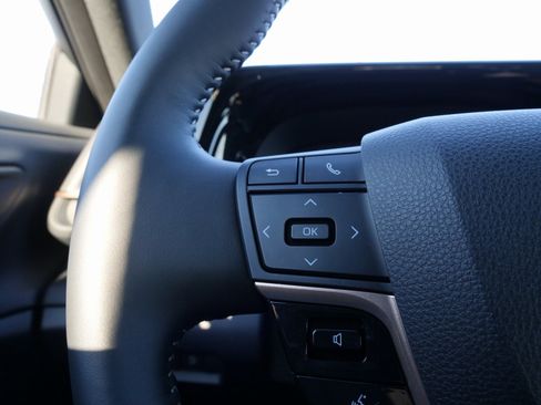 Used 2026 Toyota Crown XLE image 23