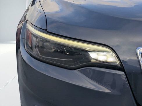 Used 2020 Jeep Cherokee Latitude Plus FWD image 9