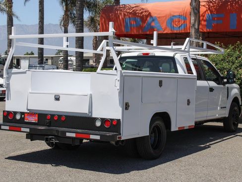 Used 2019 Ford F350 XL w/ Power Equipment Group image 9