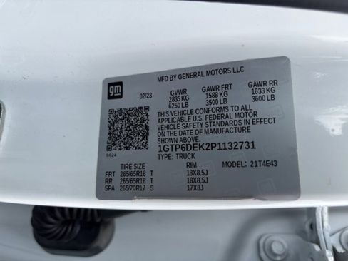 Used 2023 GMC Canyon AT4 w/ AT4 Premium Package image 23