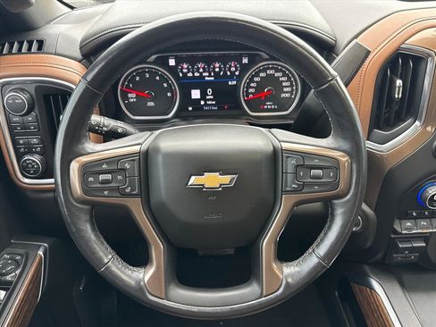 Used 2021 Chevrolet Silverado 1500 High Country w/ Technology Package AWD/4WD image 13
