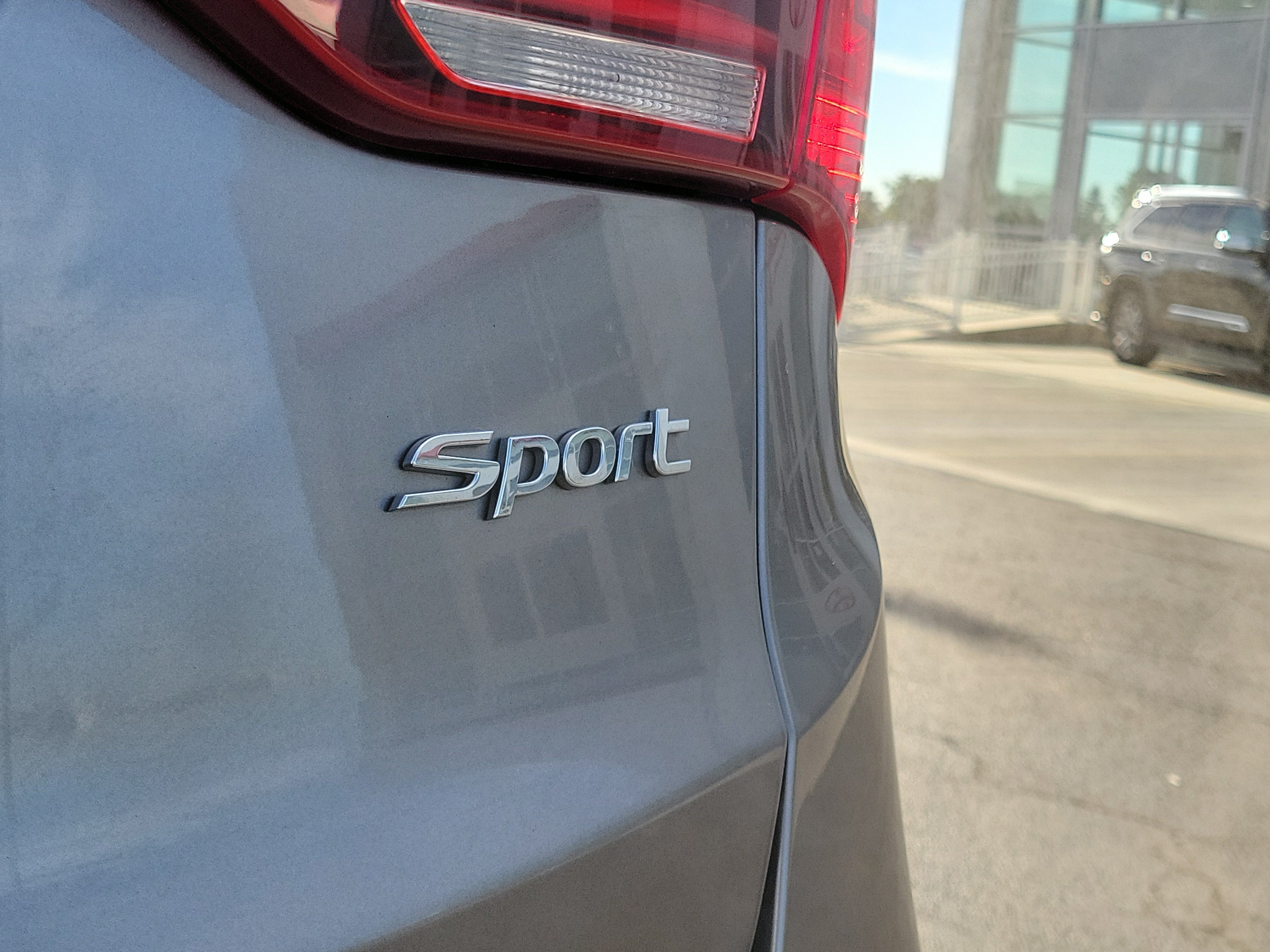 Used 2018 Hyundai Santa Fe Sport w/ 2.4L Value Package 02 FWD image 7