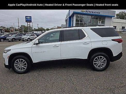 Used 2023 Chevrolet Traverse LT image 10