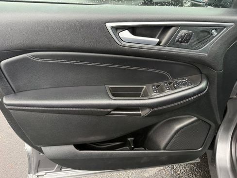 Certified 2024 Ford Edge Titanium AWD/4WD image 11