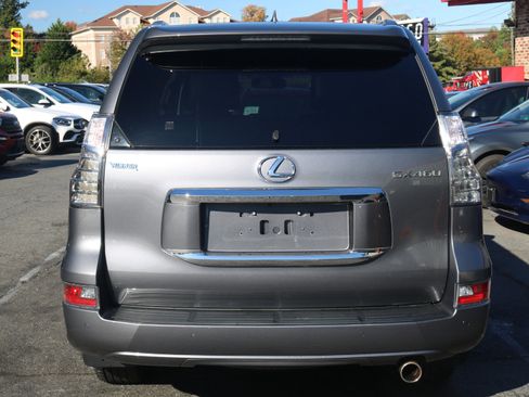 Used 2017 Lexus GX 460 Luxury image 6