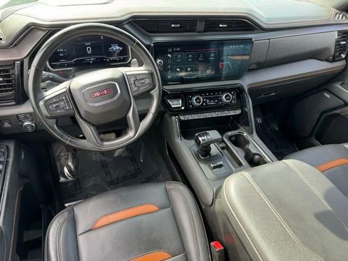 Used 2023 GMC Sierra 1500 AT4 w/ AT4 Preferred Package AWD/4WD image 8