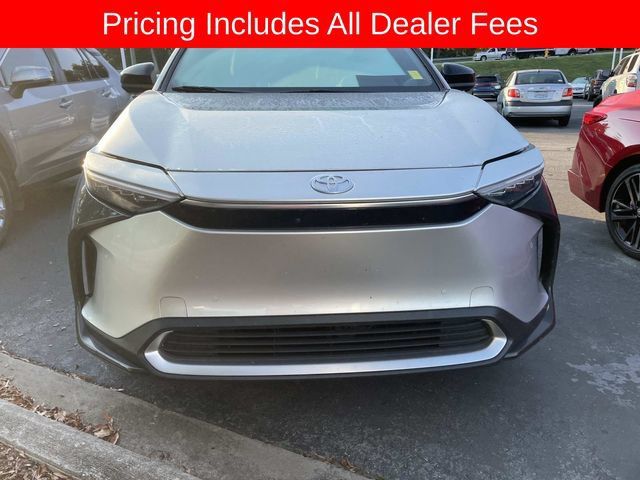 Used 2024 Toyota bZ4X FWD image 13