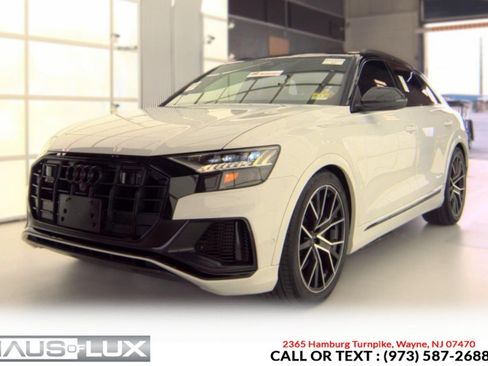 Used 2021 Audi SQ8 Prestige w/ Prestige Package AWD/4WD image 3