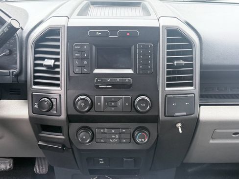 Used 2022 Ford F250 XL w/ Power Equipment Group AWD/4WD image 18