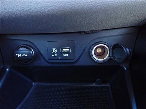 Used 2020 Hyundai Tucson SE image 17