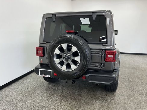 Used 2021 Jeep Wrangler Unlimited Sahara w/ Uconnect 4C Nav & Sound Group image 6
