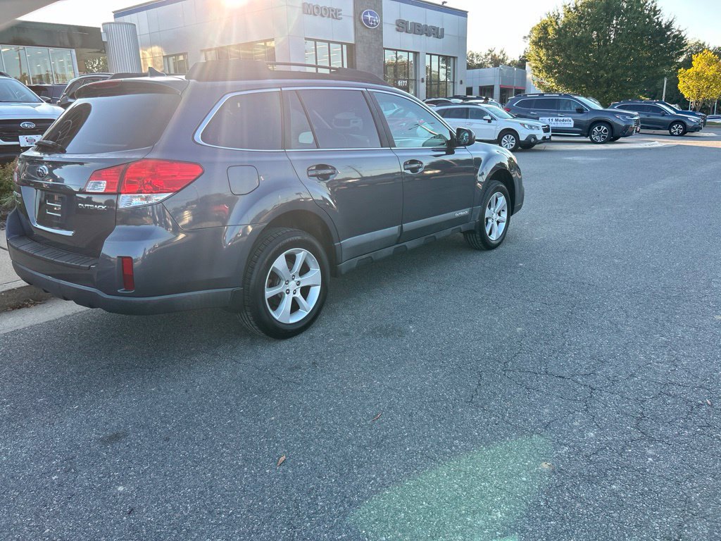 Used 2014 Subaru Outback 2.5i Premium AWD/4WD image 3
