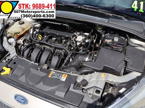 Used 2016 Ford Focus SE FWD image 25