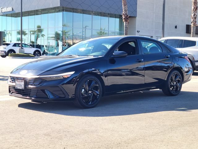 Certified 2026 Hyundai Elantra Sport w/ Cargo Package FWD image 2