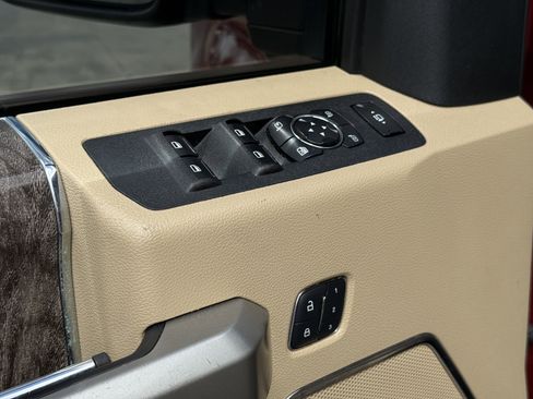 Used 2017 Ford F250 Lariat w/ Lariat Ultimate Package image 29