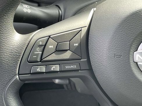 Used 2025 Nissan Versa S w/ Trunk Package image 20