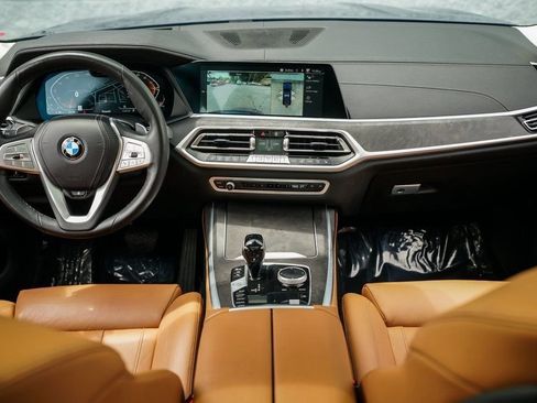 Used 2022 BMW X7 xDrive40i w/ Premium Package image 19