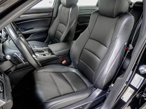 Used 2022 Honda Accord Sport image 18