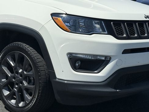Used 2021 Jeep Compass Latitude AWD/4WD image 2