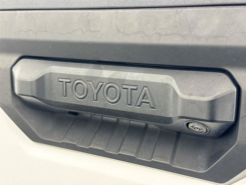 Used 2023 Toyota Tundra SR w/ SR Tow Package AWD/4WD image 13