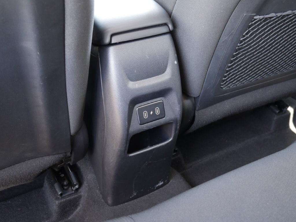 Used 2025 Hyundai Venue SEL FWD image 27