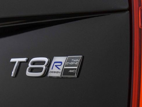 Used 2019 Volvo XC90 T8 R-Design w/ Advanced Package image 14