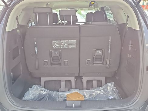 New 2026 Kia Carnival FWD image 10