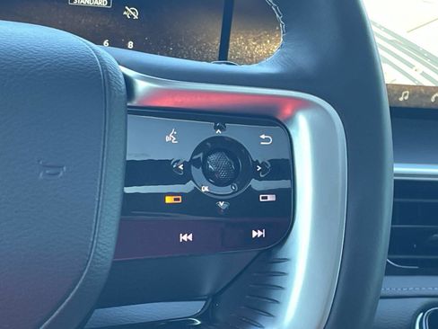 Certified 2025 INFINITI QX80 Luxe image 27