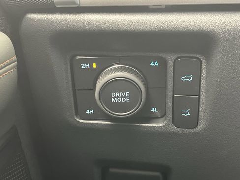 Certified 2025 Ford Expedition Max Active image 20