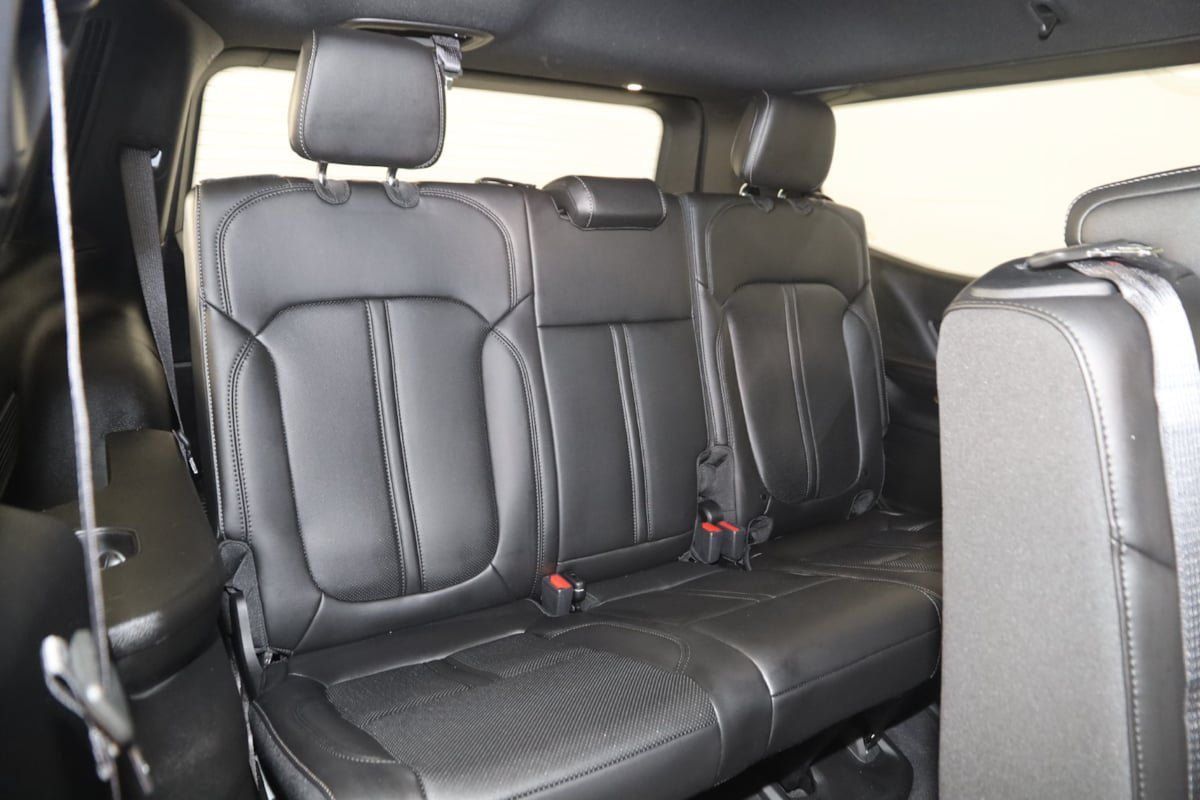 Used 2024 Jeep Wagoneer 4WD image 15