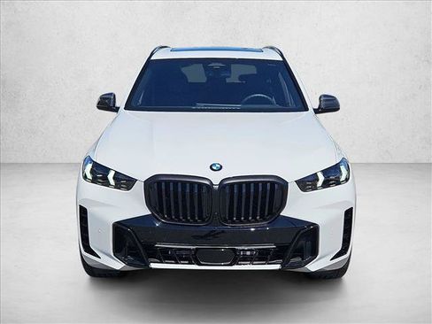 Used 2026 BMW X5 sDrive40i w/ M Sport Package RWD image 2
