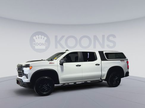 Used 2024 Chevrolet Silverado 1500 LT Trail Boss w/ Convenience Package II AWD/4WD image 5