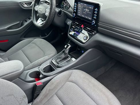 Used 2020 Hyundai Ioniq Blue image 17
