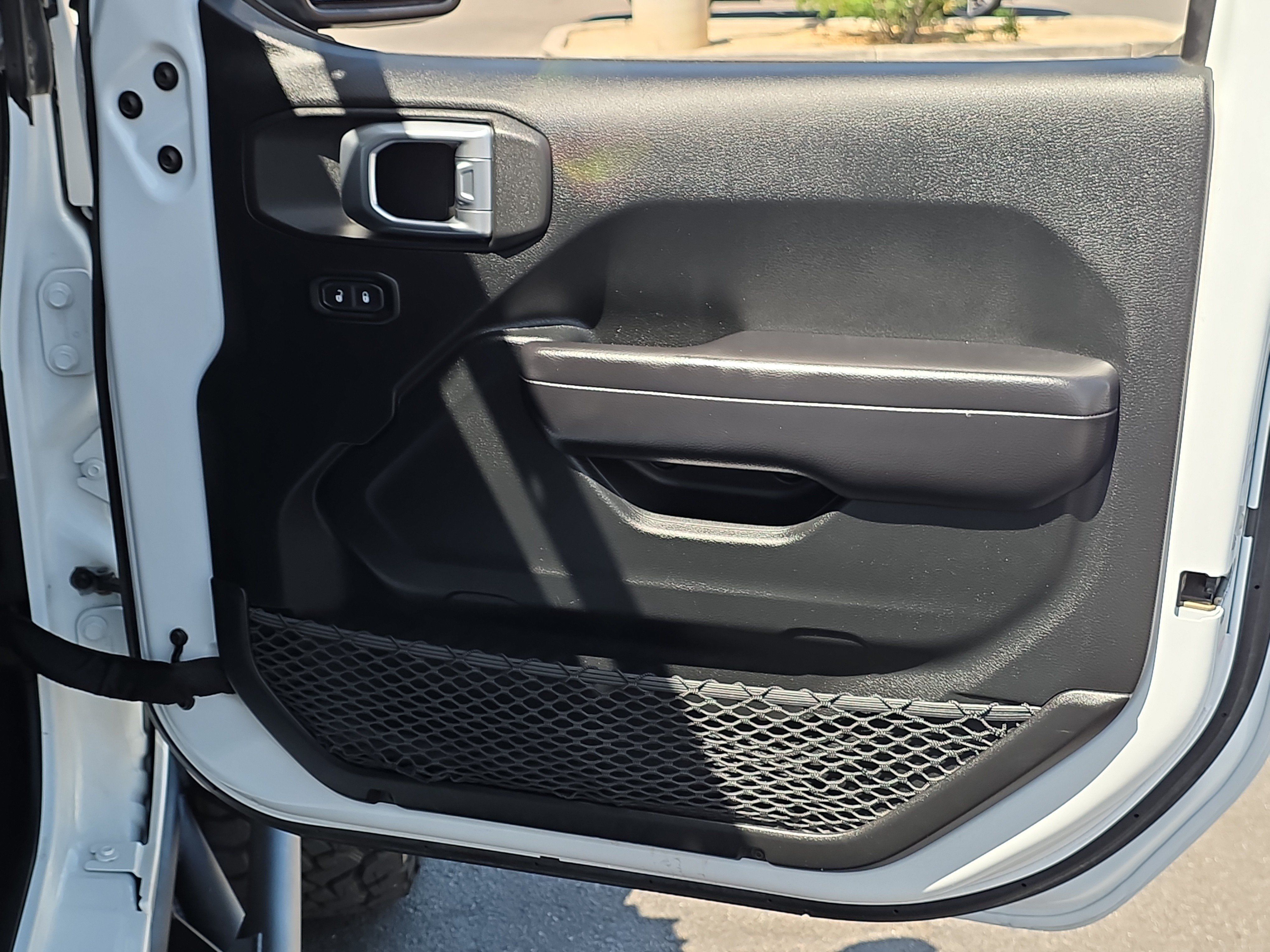 Used 2019 Jeep Wrangler Unlimited Rubicon AWD/4WD image 34